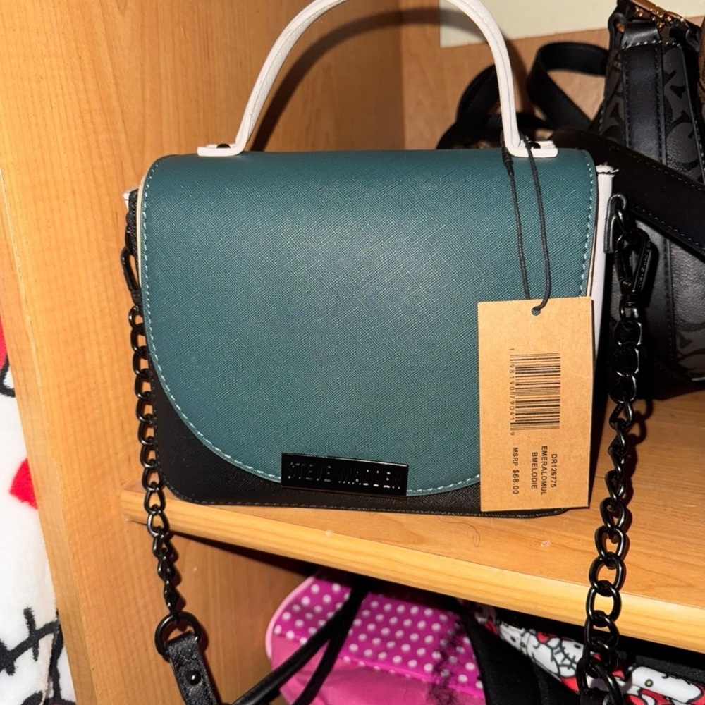 Steve Madden Green and Black Crossbody Bag with Modern Design